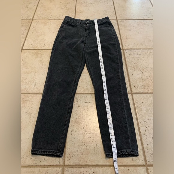 American Eagle Outfitters Black High-Rise Mom Jeans - Women's Size 2 Regular - Picture 7 of 7